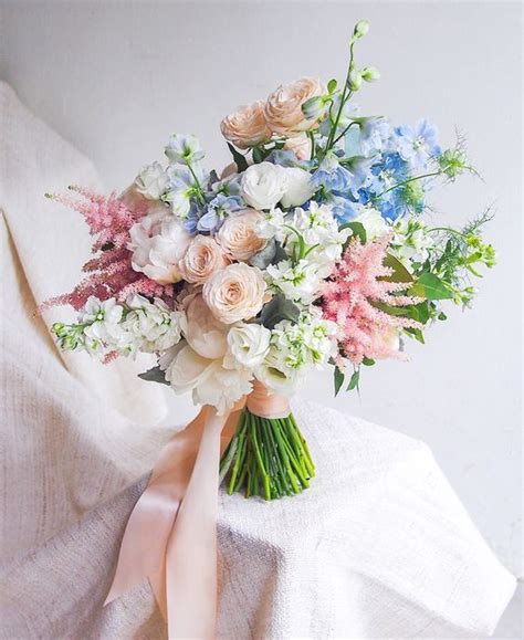 82 Adorably Fresh And Romantic Spring Wedding Bouquets Weddingomania