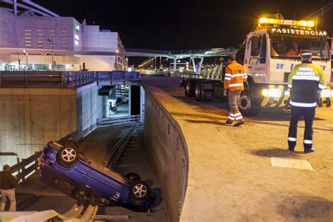 Aparatoso Accidente En La Estaci N Intermodal Im Genes