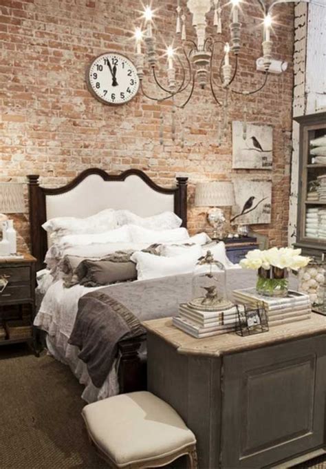 Six Ultra Rustic Chic Bedroom Styles - Rustic Crafts & DIY