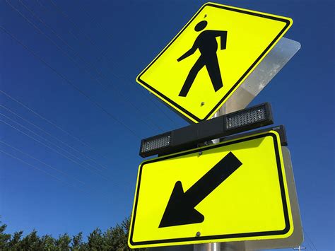 RRFB US Style Pedestrian Crossing Sign Richard Drdul Flickr