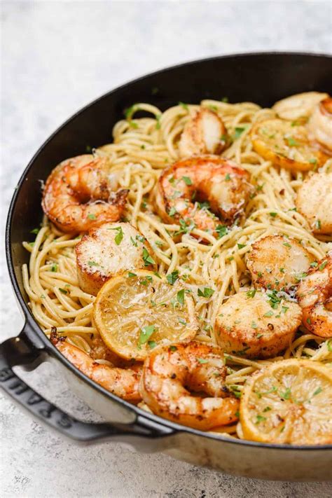 25 Minute Lemon Garlic Pasta With Shrimp And Scallops Well Seasoned