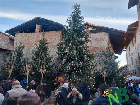 Borgo Di Babbo Natale A Candelo Nel Fine Settimana Oltre Mila