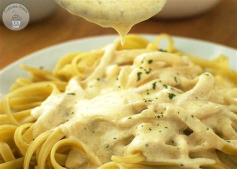 Copycat Olive Garden Alfredo Sauce - Cupcake Diaries