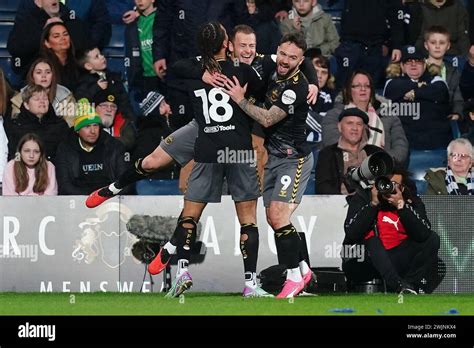 Southampton S Ryan Fraser Centre Celebrates Scoring Their Side S