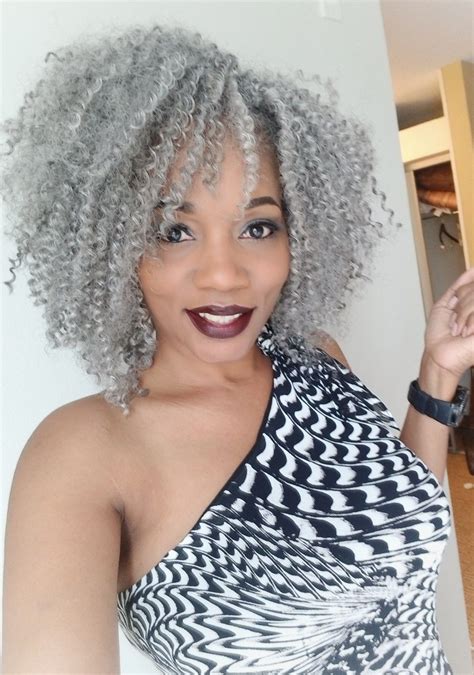 25 New Grey Hair Color Combinations For Black Women 21