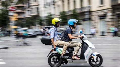 Alquiler De Motos Eléctricas En Barcelona La Opción Ideal Para Moverte