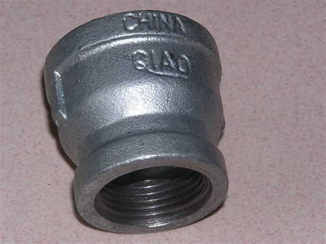 Fast Delivery Ccarbon Steel Threaded Concentric Reducer Galvanized Malleable Iron Pipe Fitting