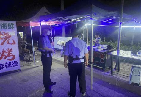 多地警方密集开展夏季夜巡，烧烤摊成巡查重点多地警方密集夜巡 烧烤摊成重点烧烤店行动