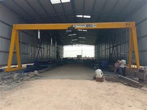 Stalmac Gantry Goliath Crane Ton At In Ahmedabad Id