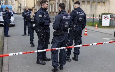 Messerangriff in Duisburg Bürokratie Wahn lähmte Ermittlungen