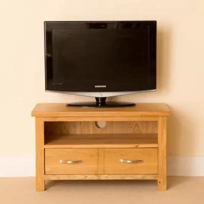 Buy Newlyn Small TV Stand - Light Oak from our TV Stands & Units range ...