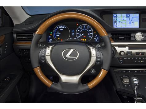 2017 Lexus ES Hybrid: 78 Interior Photos | U.S. News