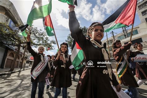 أطفال غزة يحيون الذكرى 47 لـيوم الأرض الفلسطيني Anadolu Ajansı