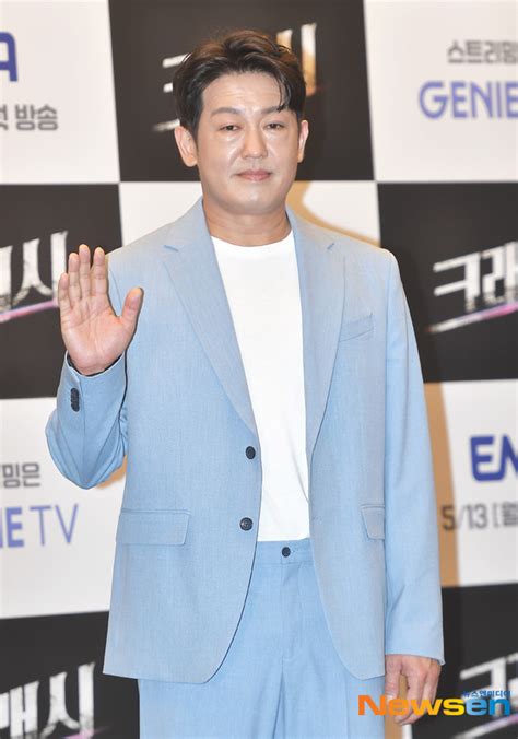 ‘크래시 허성태 “드라마 최초 선역 멤버들에 비해 덜 고생해 미안” 손에 잡히는 뉴스 눈에 보이는 뉴스 뉴스엔