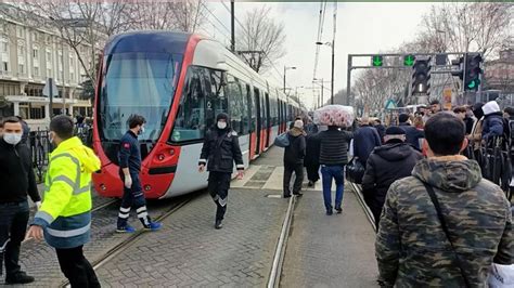 Kabataş Bağcılar hattında tramvay raydan çıktı Güncel