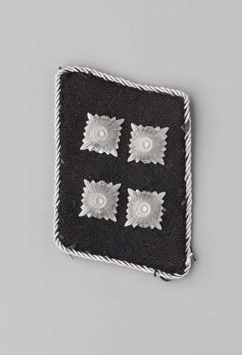 Medalbook Waffen Ss Sturmbannf Hrer Collar Tabs