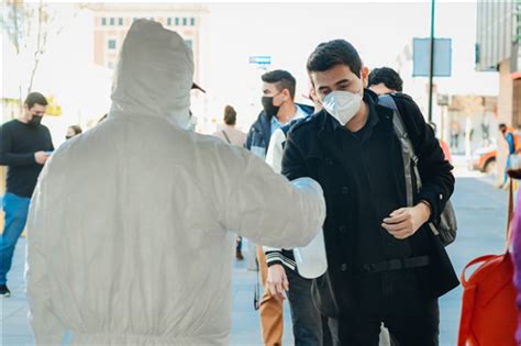 Instalan Filtros Sanitarios En La Plaza De Armas Para Prevenir