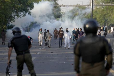 Pakistan Excessive Force Against Violent Khan Protests Human Rights Watch