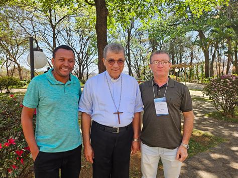 Padre Gledson Domingos E Padre Mauricio Marques Participam Do Encontro