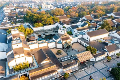 Tongli Ancient Town And Pingjiang Road And Suzhou Museum One Day Tour