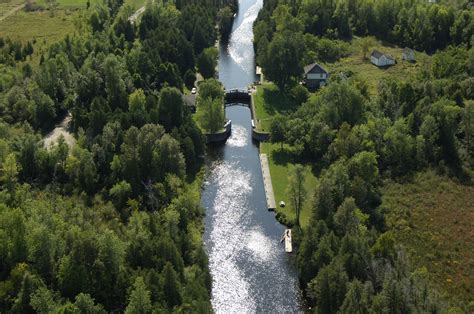 Rideau River Lock 32 In Smiths Falls On Canada Lock Reviews Phone