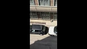 Atrapado masturbándose dentro de su auto en Atenas XVIDEOS