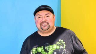 The Santa Clauses Co Stars Eric Stonestreet Gabriel Iglesias Talk