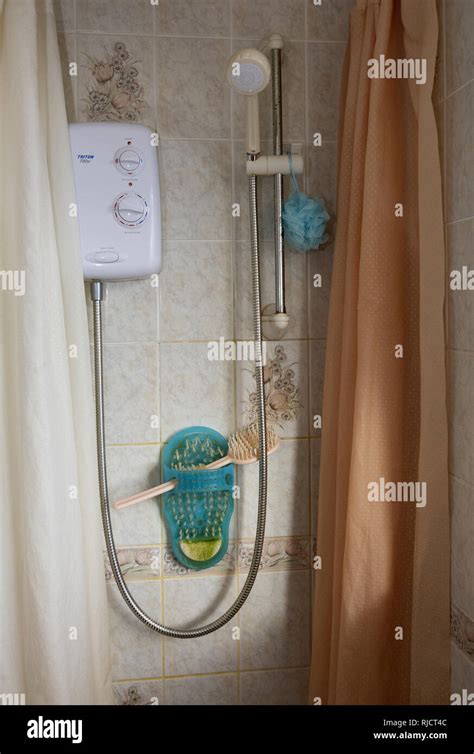 Electric Shower Stock Photos And Electric Shower Stock Images Alamy