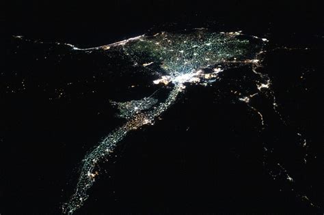 Дельта Нила, побережье ОАЭ, полярное сияние в Антарктиде и подземные ...