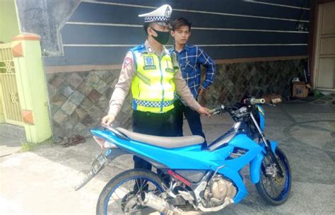 Suaranya Bikin Resah Puluhan Motor Di Garut Terjaring Razia Knalpot Brong