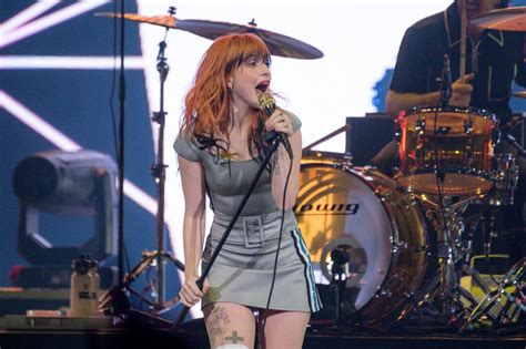 Lollapalooza Anuncia Shows De Blink Paramore Tit S E Mais Veja