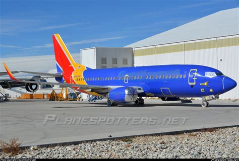 N640SW Bank Of Utah Boeing 737 3H4 WL Photo By Maximilian Gruber ID