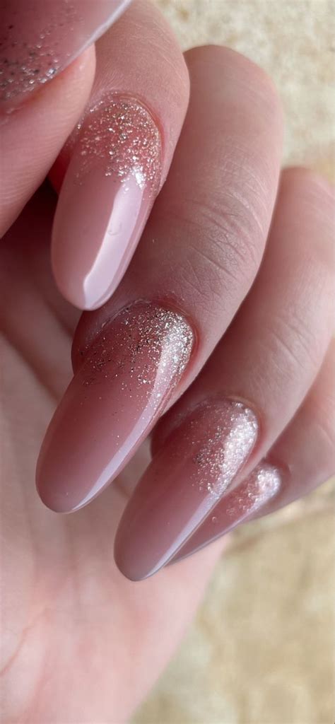 Pin Su Nail Art Unghie Idee Unghie Sfumate Glitter Unghie Nude