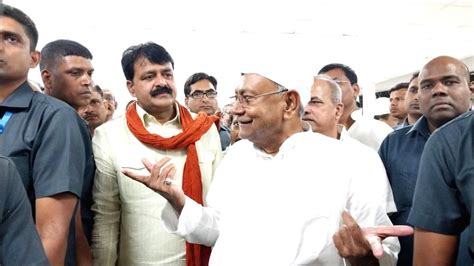 Nitish Kumar hosts Iftar party in Patna