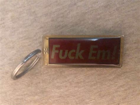 aw SUPREME シュプリーム Flashing Keychain フラッシュ キーチェーン キーホルダー Fuck Em FuckEm レッド赤 aw その他 売買された