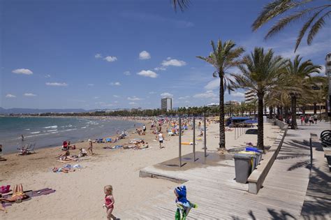 Salou Coastline & Beach | neOnbubble