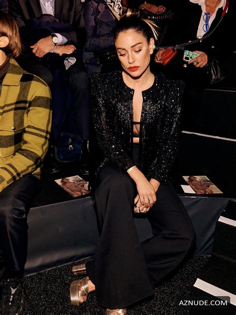 Blanca Suarez Sexy Seen Showing Off Her Hot Body At The Fashion Show In