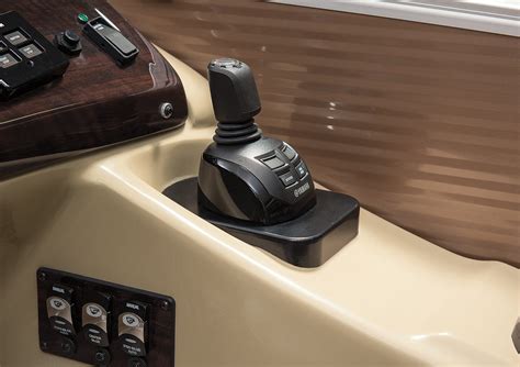 2017 Q27 Custom 10 Wide Beam Pontoon Boats