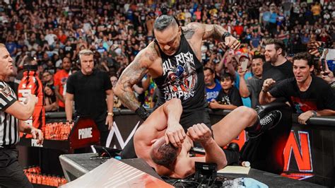 Wwe Raw Brawl Rumo Ao Summerslam