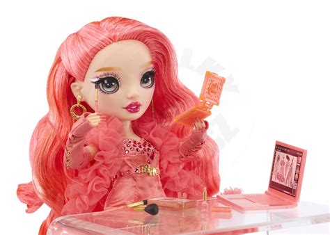 Rainbow High S23 Fashion Doll Priscilla Perez Pink