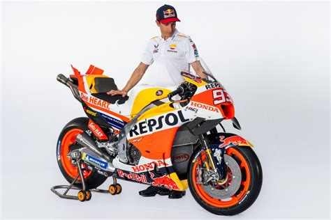 Honda Rc V Repsol Motogp Resmi Di Rilis Marc Marquez Dan Joan