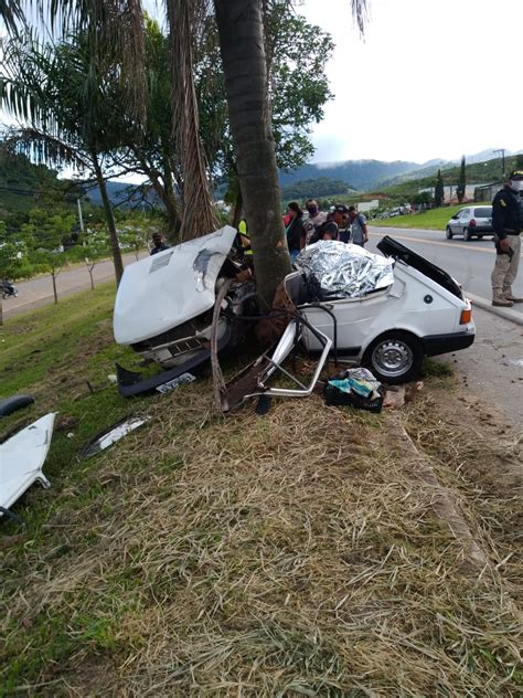 A Gazeta Acidente grave deixa dois mortos e três feridos em Venda