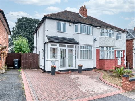 3 Bed Semi Detached House For Sale In Cliff Rock Road Rednal