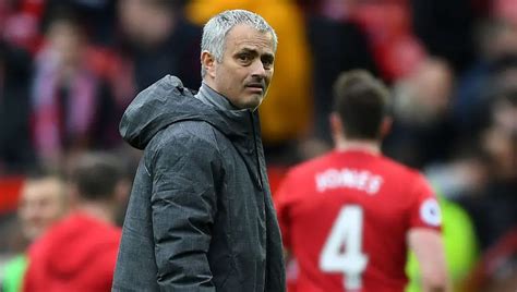 Mourinho Sukar Untuk Manchester United Berada Dalam Kelompok Top 4