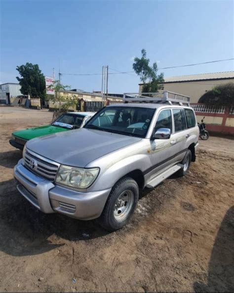 Voiture Toyota Gxr à Djibouti