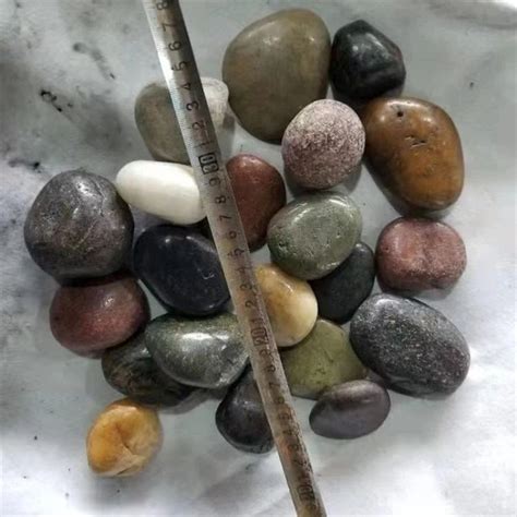 China Nature Stone Red White Black Polished Pebble Stones Manufacturers