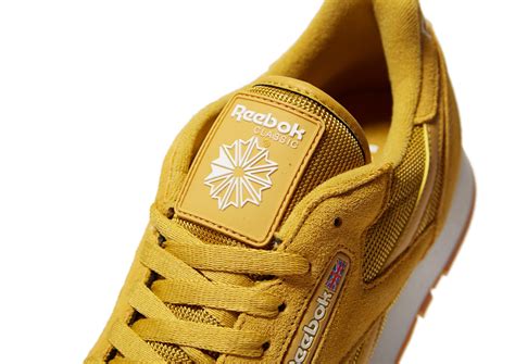 Reebok Suede Classic Sg In Yellow Lyst