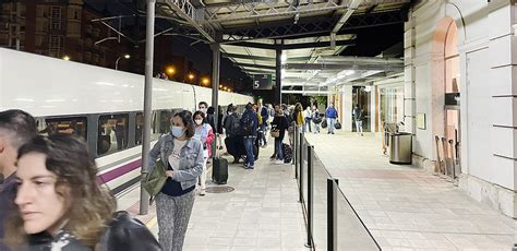 Renfe Ampl A Las Conexiones Entre Le N Palencia Y Madrid Durante Los