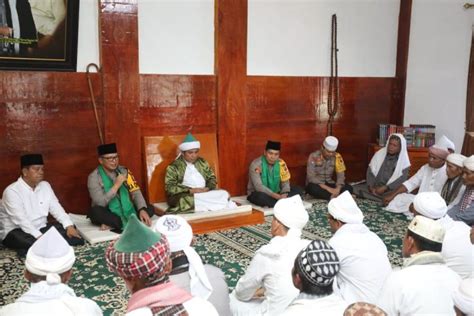 Kapolda Sumut Kunjungi Tuan Guru Batak Di Simalungun Antara News