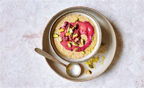 Zitroniges Porridge Mit Cremigem Blaubeer Topping Vegan News